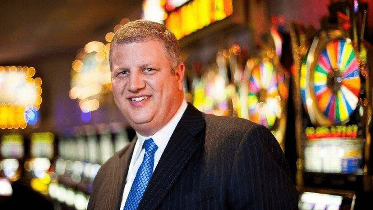 Hollywood casino aurora general manager