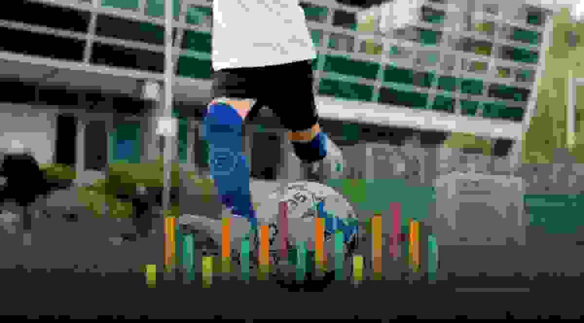 Football player tracking top speed improvements with INSAIT JOY smart shin guards. Football player tracking top speed improvements with INSAIT JOY smart shin guards.