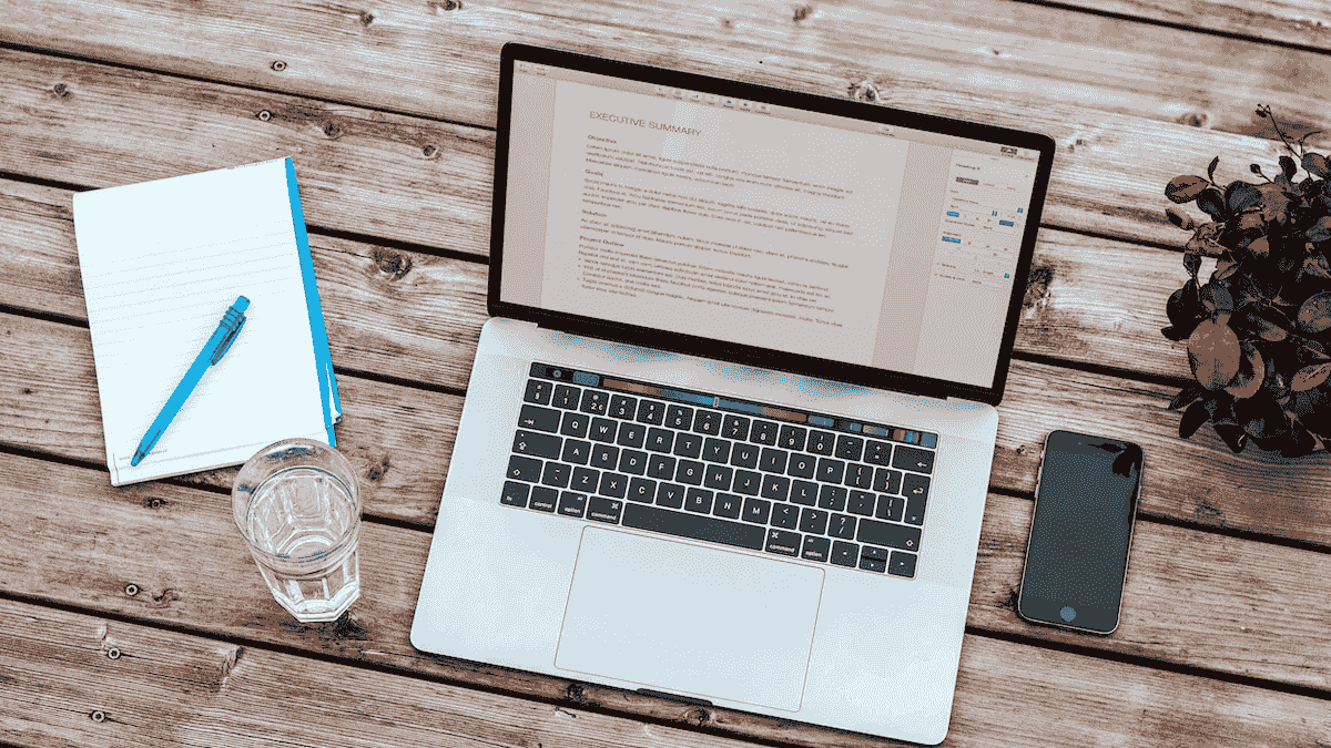 Financial Frontier: Twoja Brama do Najlepszych Blogów Finansowych Roku