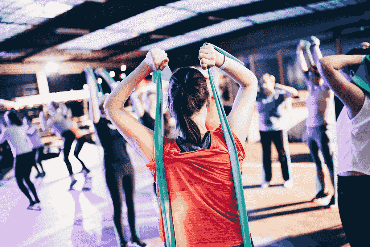 Współpraca z ekspertami fitness w celu uzyskania pomysłów reklamowych
