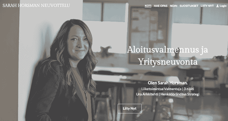 Sarah Horsman -malli Strikinglyltä