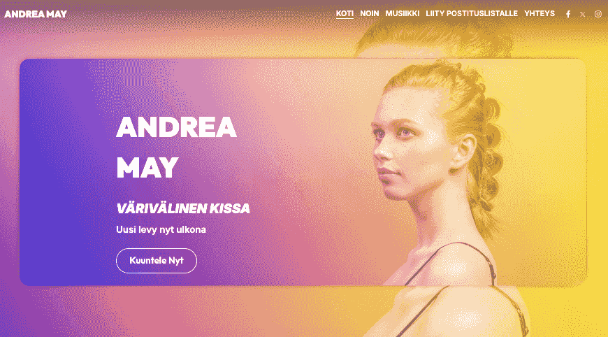 Andrea May -malli Strikinglyltä