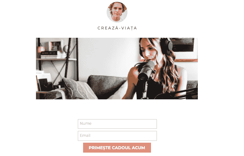 Șablon gratuit de la Strikingly