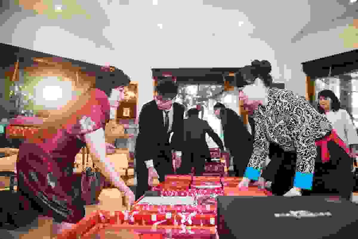 Our professional consultant team will provide comprehensive wedding planning advice to ensure your big day is worry-free. professional consultant Our service wedding dress shooting ✕ boutique dress ✕ professional consultant ✕ ceremony design Our professional consultant team will provide comprehensive wedding planning advice to ensure your big day is worry-free. professional consultant Our service wedding dress shooting ✕ boutique dress ✕ professional consultant ✕ ceremony design