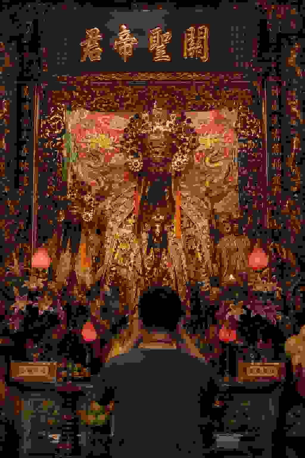 — Zhang Zhiming The treasure found in Ling Bao Pavilion allows me to be closer to the natural rhythm of heaven and earth, feeling the pure spiritual energy. Customer testimonial: Our spiritual treasure brings peace of mind and protection. Ling Bao Pavilion | The dwelling place of spirits, the gathering place of treasures
Ling, is the transcendence of all attachments, a pure and distant spiritual elevation
Treasure, is the condensation of the essence of heaven and earth, a precious reliance that calms the mind
All things have spirits, all objects have their measure
At "Ling Bao Pavilion," we are not just seeking an object, but also reclaiming inner clarity and peace
Carefully select each religious artifact and spiritual item, connecting with the harmony and aura of heaven and earth
Let the long-standing faith culture become the gentlest and most steadfast guardian in daily life
Ambition to reach the clouds, a journey of treasure hunting
Invite you here to pause, calm your mind, and find your own spiritual treasure — Zhang Zhiming The treasure found in Ling Bao Pavilion allows me to be closer to the natural rhythm of heaven and earth, feeling the pure spiritual energy. Customer testimonial: Our spiritual treasure brings peace of mind and protection. Ling Bao Pavilion | The dwelling place of spirits, the gathering place of treasures
Ling, is the transcendence of all attachments, a pure and distant spiritual elevation
Treasure, is the condensation of the essence of heaven and earth, a precious reliance that calms the mind
All things have spirits, all objects have their measure
At "Ling Bao Pavilion," we are not just seeking an object, but also reclaiming inner clarity and peace
Carefully select each religious artifact and spiritual item, connecting with the harmony and aura of heaven and earth
Let the long-standing faith culture become the gentlest and most steadfast guardian in daily life
Ambition to reach the clouds, a journey of treasure hunting
Invite you here to pause, calm your mind, and find your own spiritual treasure