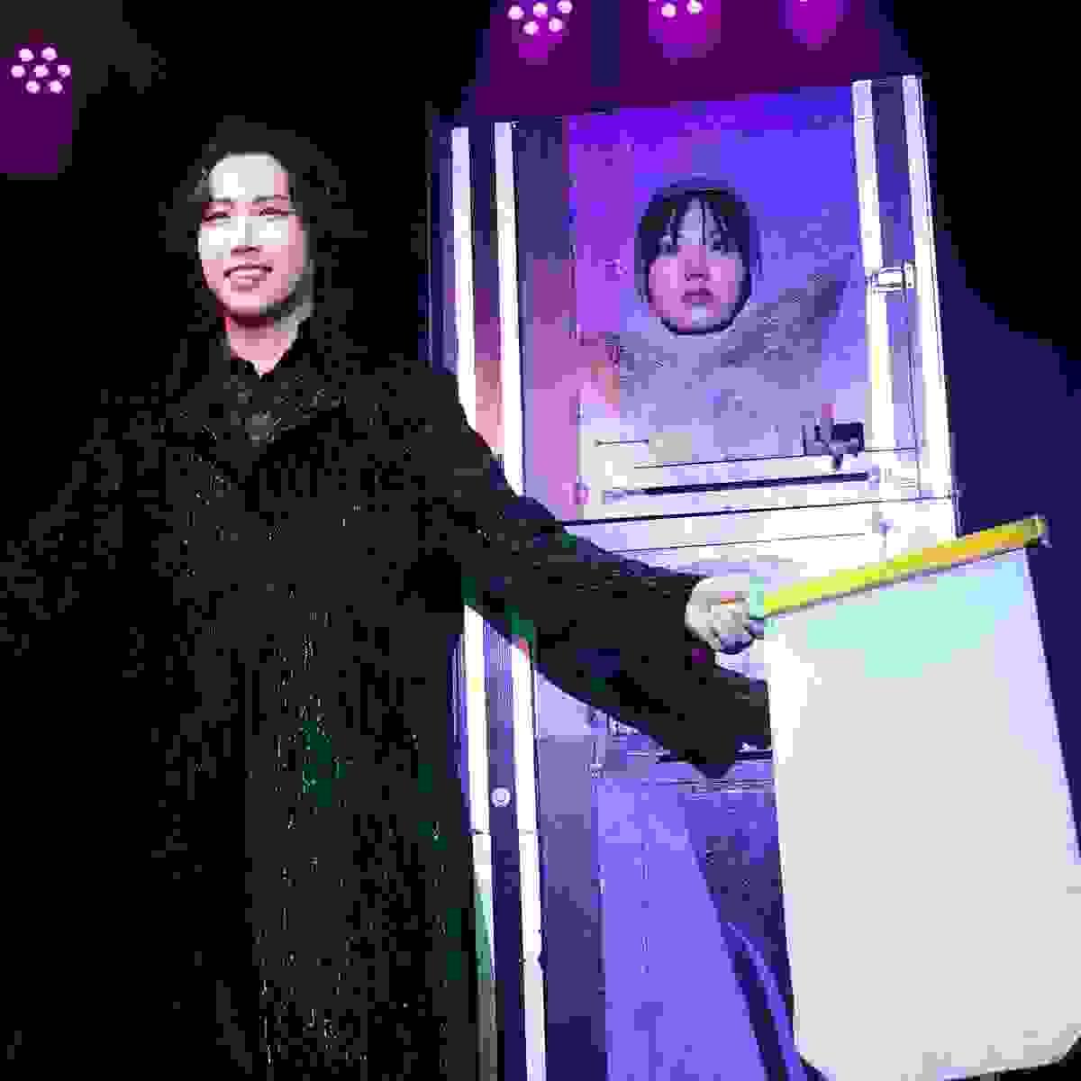 Skilled artists are gathering to create a moment of beauty. professional group Our company's characteristics Japan origin, a professional group that inherits the authentic style of face-changing. We deliver the real moment to stages across the country. Skilled artists are gathering to create a moment of beauty. professional group Our company's characteristics Japan origin, a professional group that inherits the authentic style of face-changing. We deliver the real moment to stages across the country.