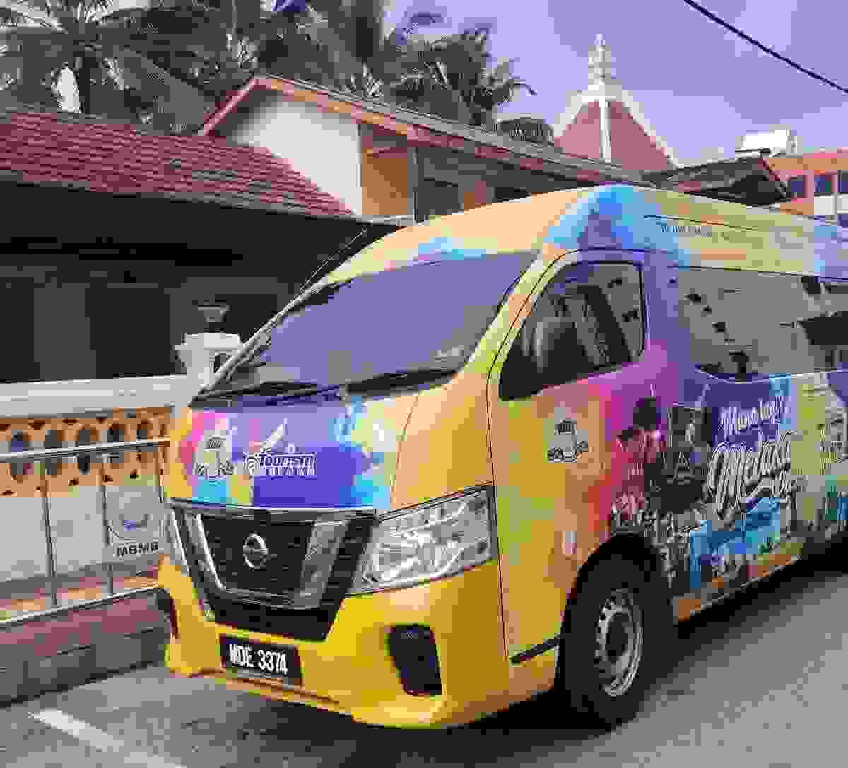 Dehua Guild actively participates in social public welfare activities, including education assistance, poverty alleviation, and environmental protection projects, striving to contribute our strength to society and care for every person in need of help. public welfare activity What are we doing Malacca Teck Hua Huay Kuan is one of Malaysia's long-established Chinese community organizations, founded in 1908, and has a history of over a hundred years. The association aims to unite the Dehua compatriots in the Malacca region, promote Chinese culture, enhance community ties, and actively participate in social welfare activities. Dehua Guild actively participates in social public welfare activities, including education assistance, poverty alleviation, and environmental protection projects, striving to contribute our strength to society and care for every person in need of help. public welfare activity What are we doing Malacca Teck Hua Huay Kuan is one of Malaysia's long-established Chinese community organizations, founded in 1908, and has a history of over a hundred years. The association aims to unite the Dehua compatriots in the Malacca region, promote Chinese culture, enhance community ties, and actively participate in social welfare activities.