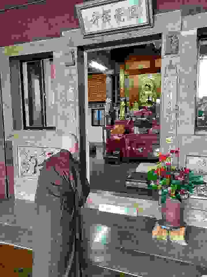 broken image
