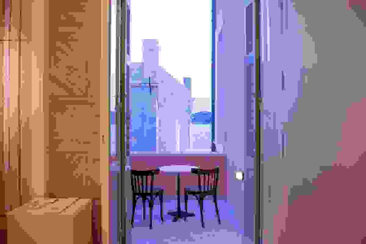 broken image