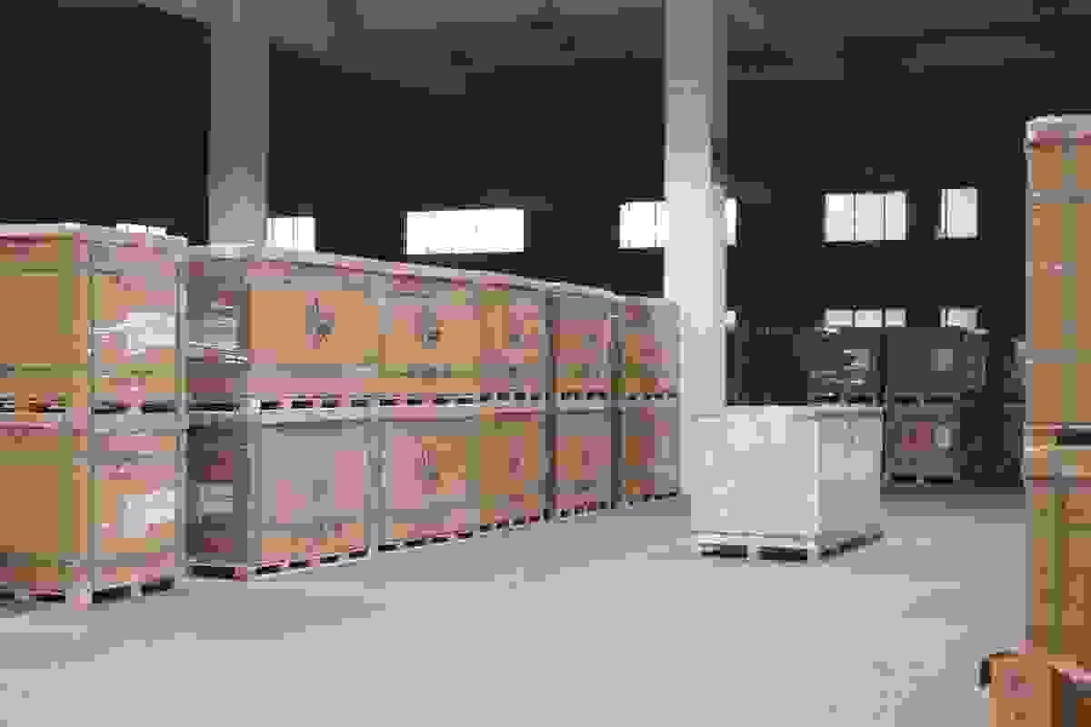 Magazzinaggio e preparazione all’imballaggio dei pannelli fotovoltaici, per aumentare l’efficienza logistica e ridurre il rischio di ritardi nei progetti