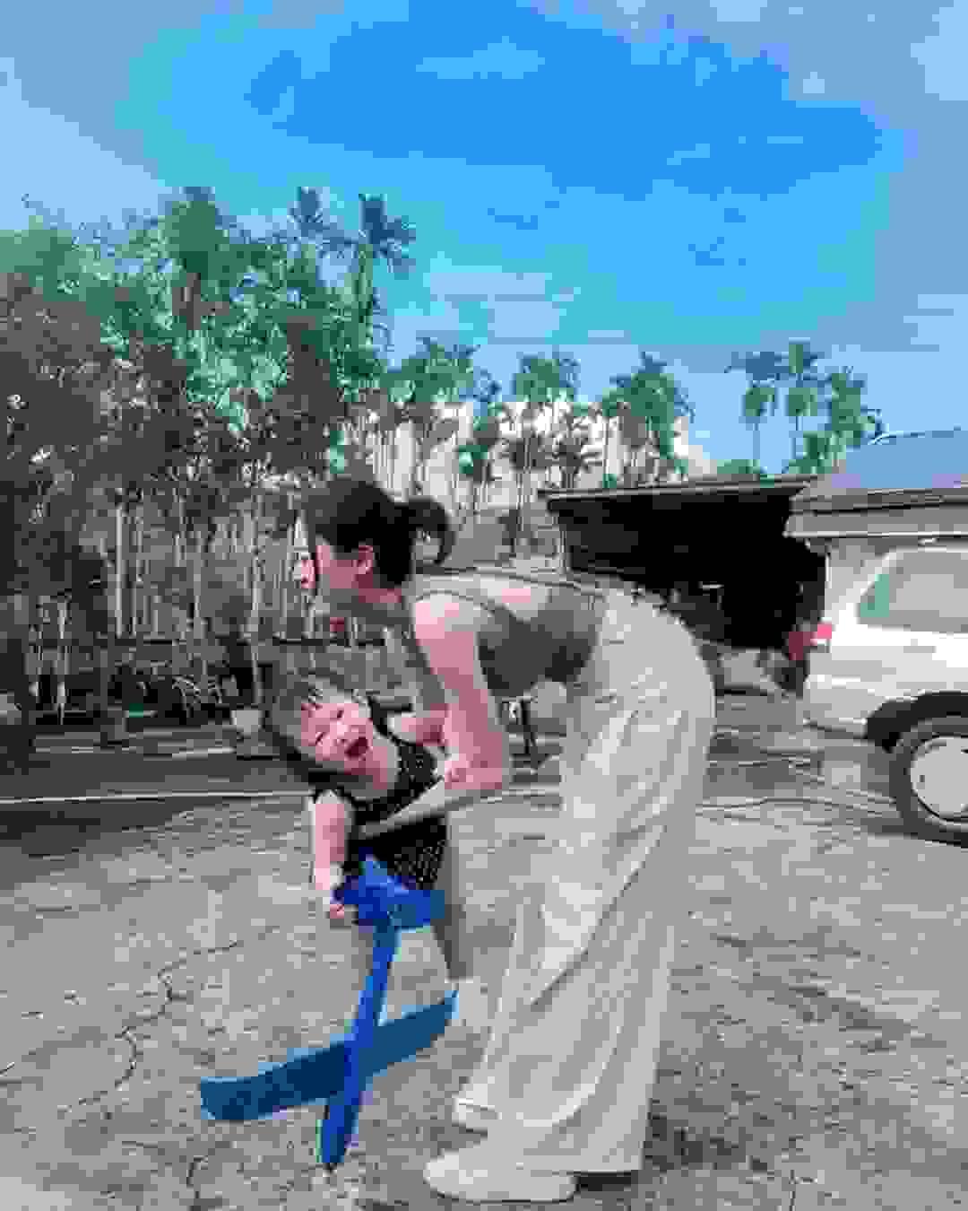 broken image
