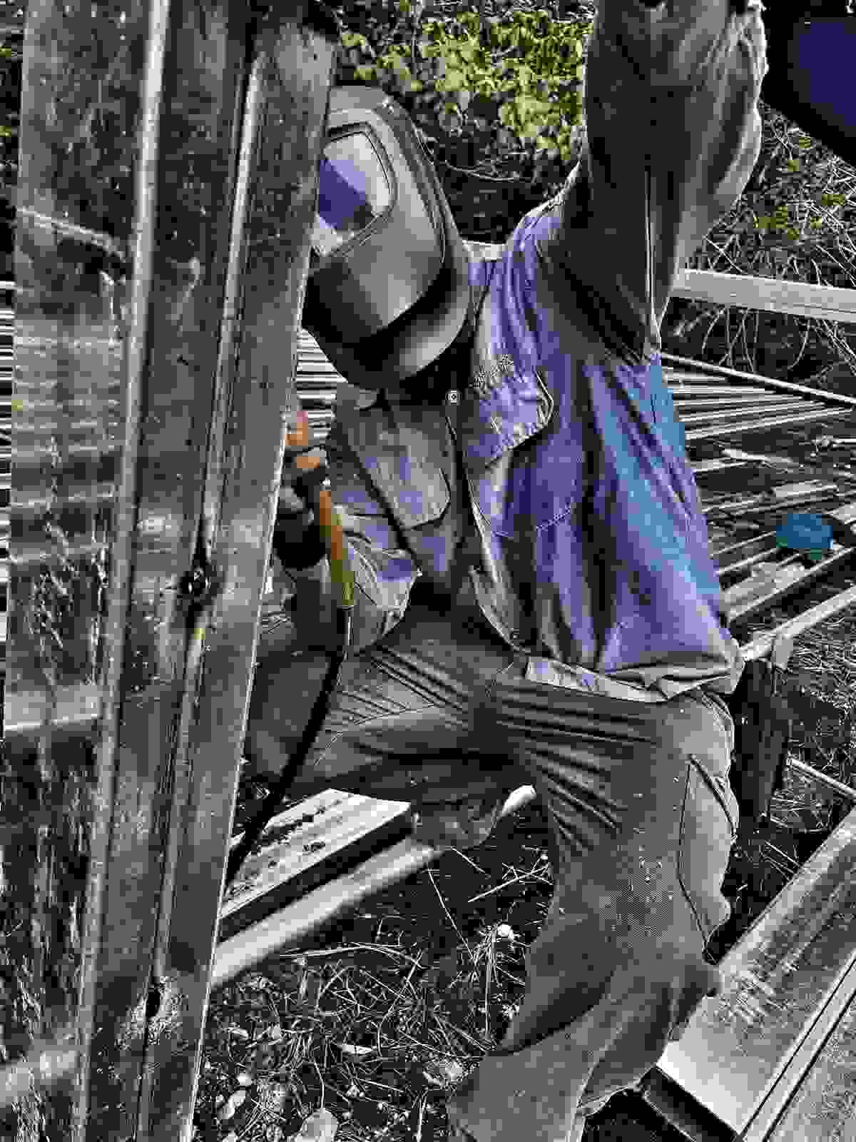 A romantic and elegant wedding invitation with floral design. A romantic and elegant wedding invitation with floral design.