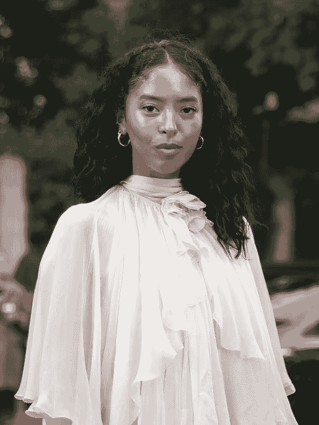 Natalia turned heads in a romantic, boho-inspired white sheer gown by Alberta Ferretti.