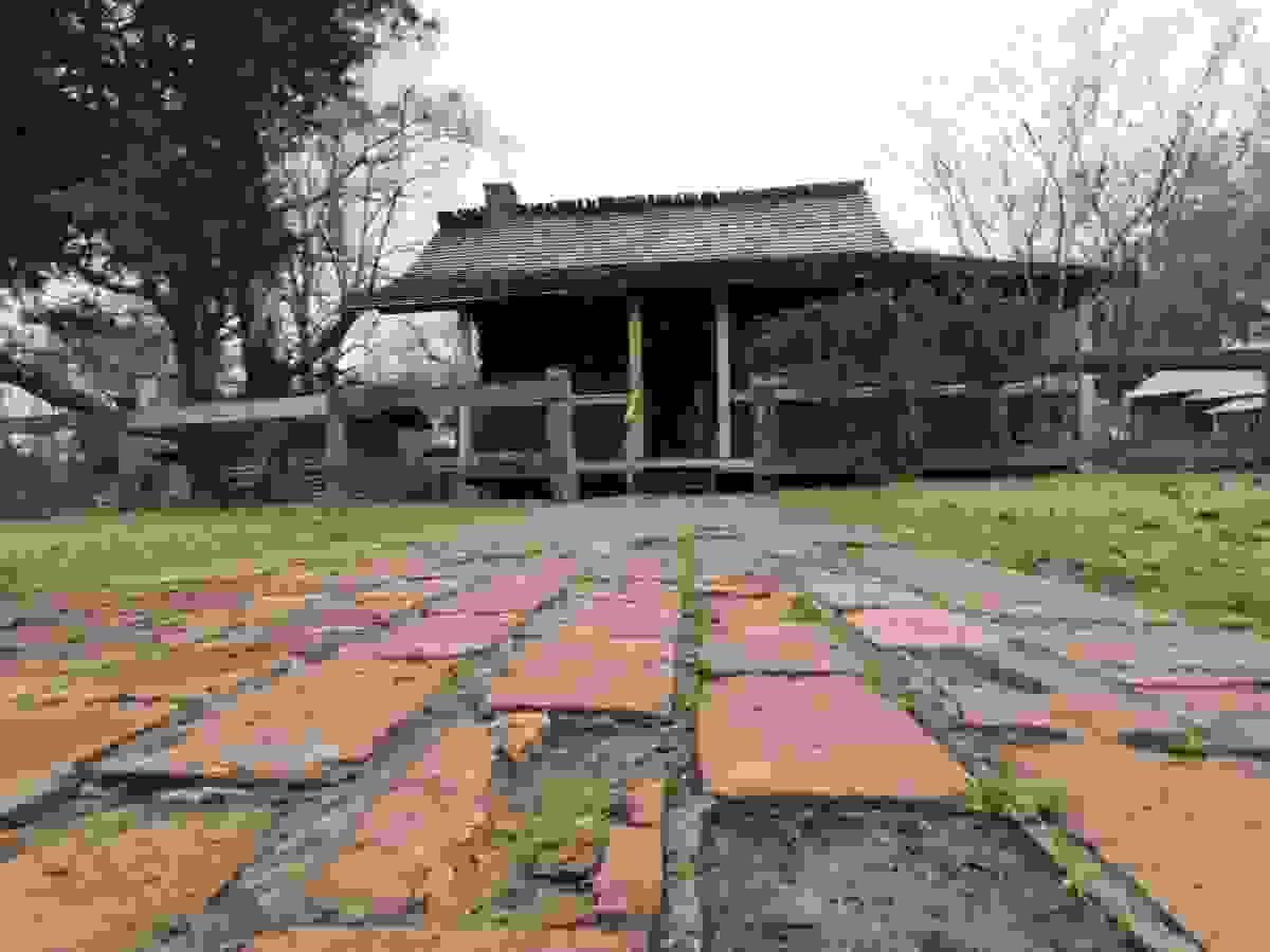 broken image