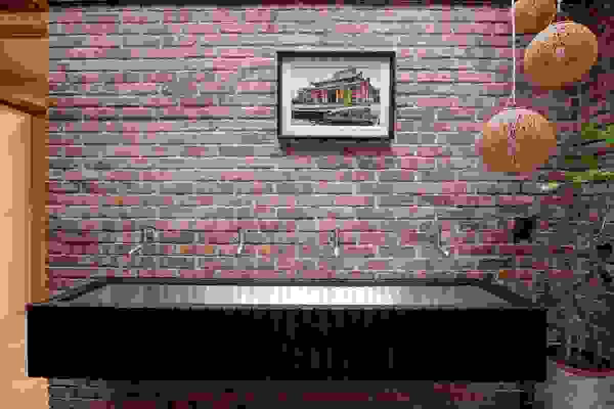 broken image