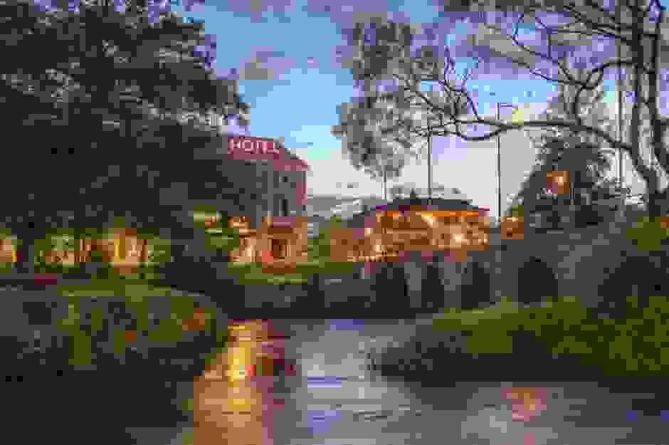broken image