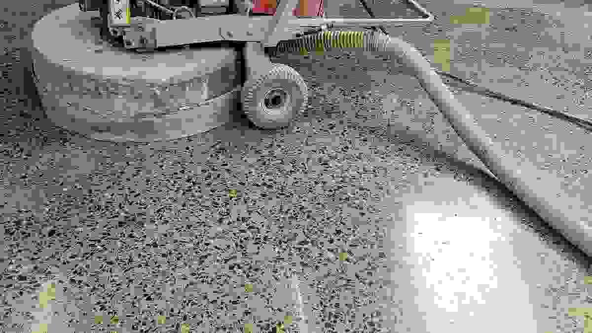 Concrete floor grinding stage using metal bond diamond tools Aggregate exposure after metal bond grinding and scratch refinement Concrete floor grinding stage using metal bond diamond tools Aggregate exposure after metal bond grinding and scratch refinement