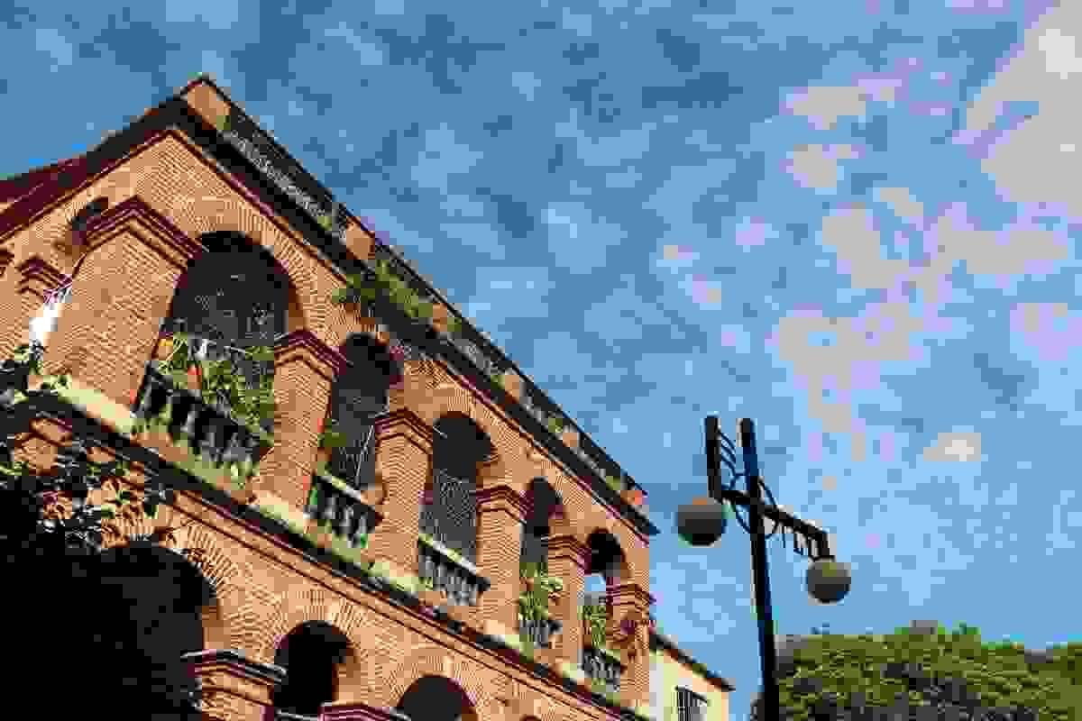 broken image