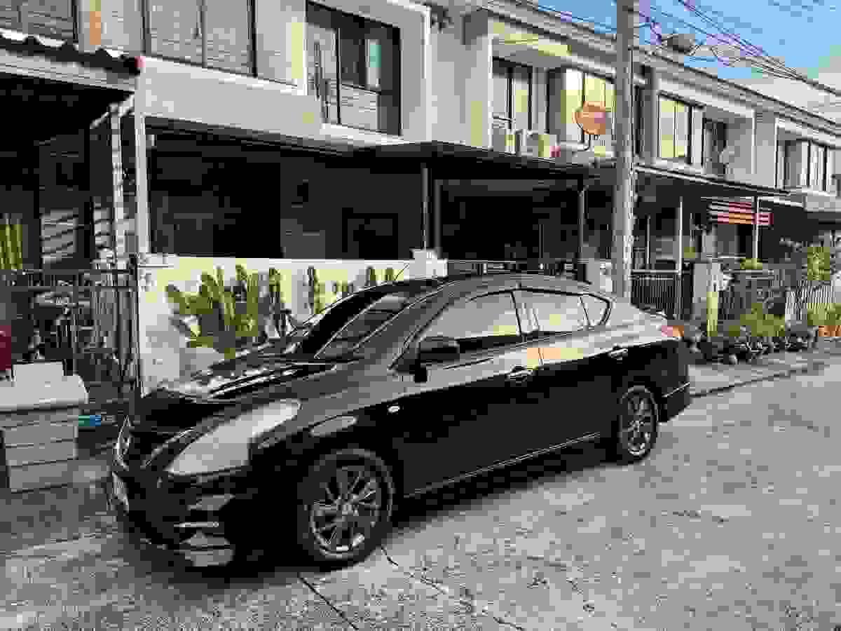 broken image