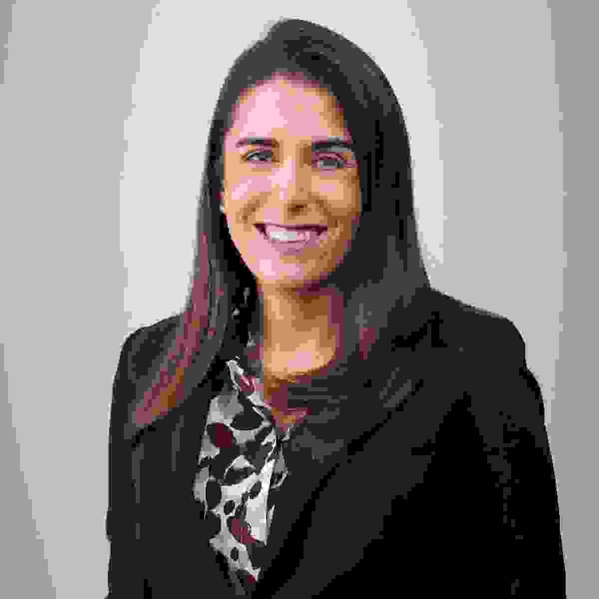 Former COO of Red Hat, now focused on investment and technology consulting, with deep insights into the commercialization and strategic application of AI in the FinTech space.