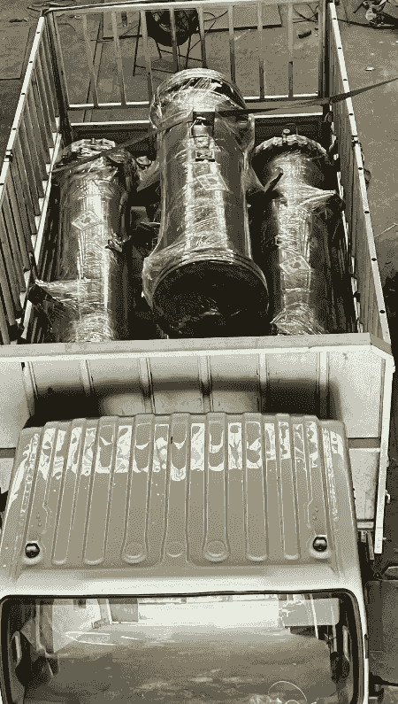 Vertical 28㎡ dual-phase SiC condenser ready for shipment from Wuxi Repicea.