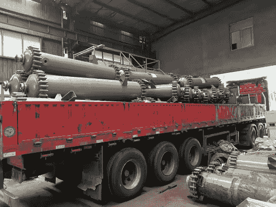 Dual-model shell-and-tube heat exchangers staged for shipment to Anhui province.