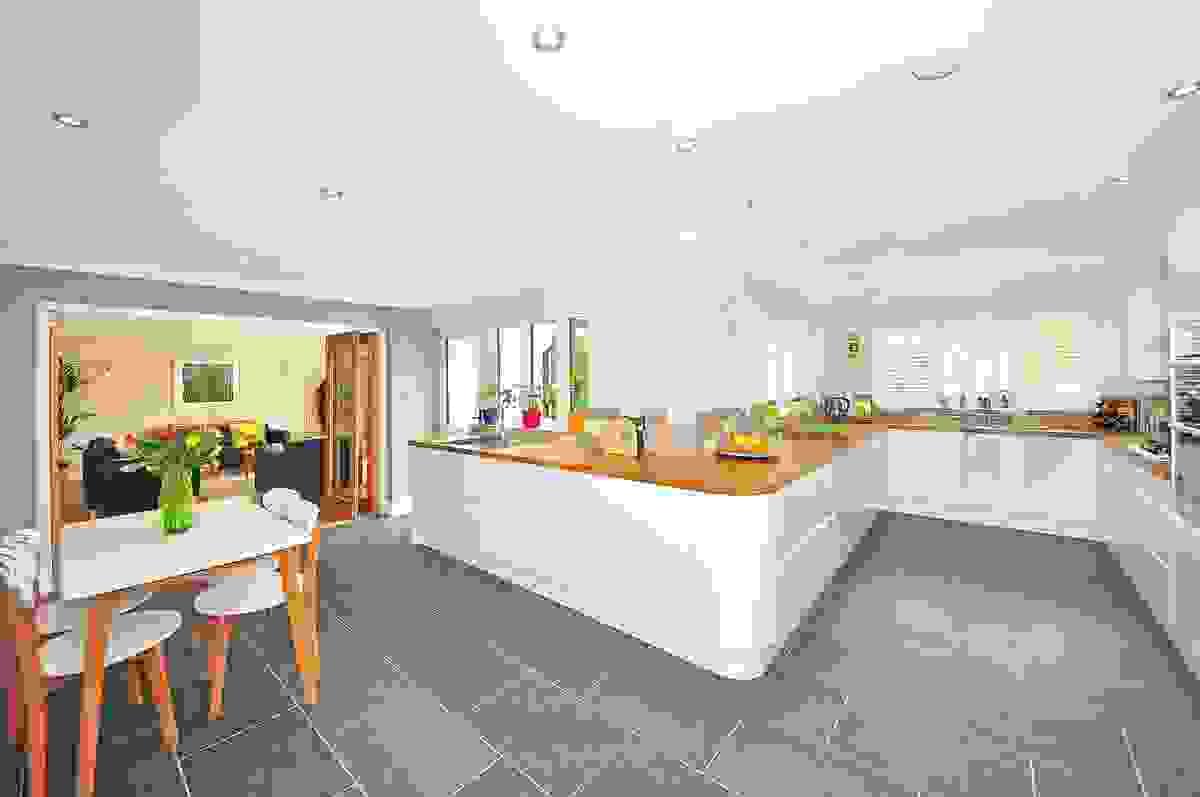 Called Mom's Mess-Hall,  it'a about making mom happy, a large lovely eat-in kitchen lots of counter space, and serving area in Roanoke