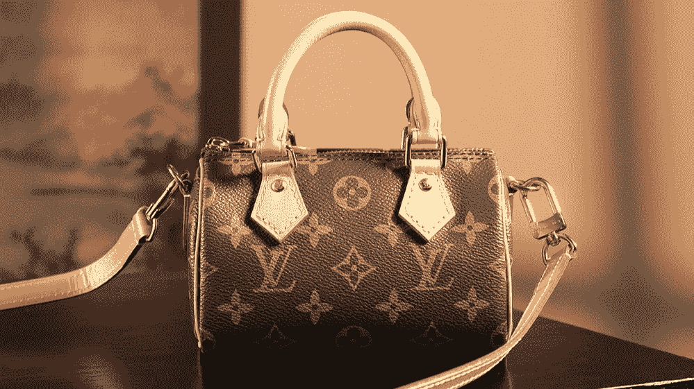 Enjoy the privilege of owning limited edition pieces that reflect your unique taste and appreciation for luxury. Exclusivity What We Offer 售賣奢侈高端名牌包以及名牌高級機械手錶 Enjoy the privilege of owning limited edition pieces that reflect your unique taste and appreciation for luxury. Exclusivity What We Offer 售賣奢侈高端名牌包以及名牌高級機械手錶