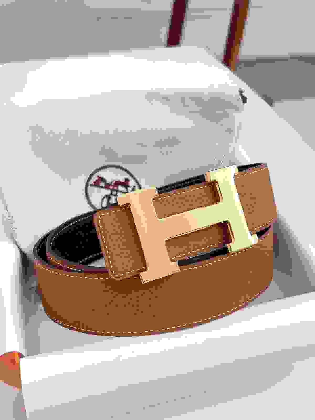 Enjoy the privilege of owning limited edition pieces that reflect your unique taste and appreciation for luxury. Exclusivity What We Offer 售賣奢侈高端名牌包以及名牌高級機械手錶 Enjoy the privilege of owning limited edition pieces that reflect your unique taste and appreciation for luxury. Exclusivity What We Offer 售賣奢侈高端名牌包以及名牌高級機械手錶