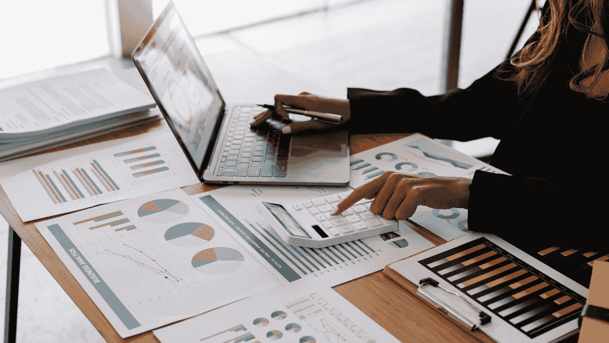 We simplify your administrative procedures to save you time and allow you to focus on what is essential. Optimization of your Procedures Our Mission Black Strategy is a brokerage firm specialized in credit, insurance, and management of administrative procedures, dedicated to supporting individuals, entrepreneurs, and investors in the success of their projects. Our mission: to save you time, money, and peace of mind. We offer you sharp expertise, a network of solid partners, and a personalized strategic approach to effectively meet your needs. We simplify your administrative procedures to save you time and allow you to focus on what is essential. Optimization of your Procedures Our Mission Black Strategy is a brokerage firm specialized in credit, insurance, and management of administrative procedures, dedicated to supporting individuals, entrepreneurs, and investors in the success of their projects. Our mission: to save you time, money, and peace of mind. We offer you sharp expertise, a network of solid partners, and a personalized strategic approach to effectively meet your needs.