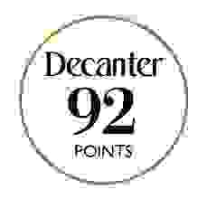 Notre domaine possède des vieilles vignes de plus de soixante ans, offrant une profondeur de saveur et une complexité que les jeunes vignes ne peuvent tout simplement pas égaler. Ces plantes vénérables produisent de faibles quantités de raisins, garantissant que chaque bouteille que nous produisons est un travail d'amour, riche en authenticité et en finesse. Vieilles Vignes, Qualité Intemporelle Notre Savoir-Faire Le Château de la Nauve est un domaine Grand Cru de Saint-Émilion fondé en 1955, profondément enraciné dans l'élégance et la pureté de son terroir. Avec des vieilles vignes de plus de soixante ans et une vision renouvelée depuis 2017 sous une direction viticole renommée, le domaine adopte une philosophie de vin de garage raffinée : faibles rendements, savoir-faire méticuleux et vendanges manuelles. Aujourd'hui, le Château de la Nauve élabore des vins de petite échelle et de haute précision qui expriment finesse, authenticité et un dialogue intemporel entre terre et vigne. Notre domaine possède des vieilles vignes de plus de soixante ans, offrant une profondeur de saveur et une complexité que les jeunes vignes ne peuvent tout simplement pas égaler. Ces plantes vénérables produisent de faibles quantités de raisins, garantissant que chaque bouteille que nous produisons est un travail d'amour, riche en authenticité et en finesse. Vieilles Vignes, Qualité Intemporelle Notre Savoir-Faire Le Château de la Nauve est un domaine Grand Cru de Saint-Émilion fondé en 1955, profondément enraciné dans l'élégance et la pureté de son terroir. Avec des vieilles vignes de plus de soixante ans et une vision renouvelée depuis 2017 sous une direction viticole renommée, le domaine adopte une philosophie de vin de garage raffinée : faibles rendements, savoir-faire méticuleux et vendanges manuelles. Aujourd'hui, le Château de la Nauve élabore des vins de petite échelle et de haute précision qui expriment finesse, authenticité et un dialogue intemporel entre terre et vigne.