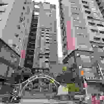 希望之河社區-實價登錄、成交行情-新店央北重劃區-新店中央三街，總樓高27樓，共377戶