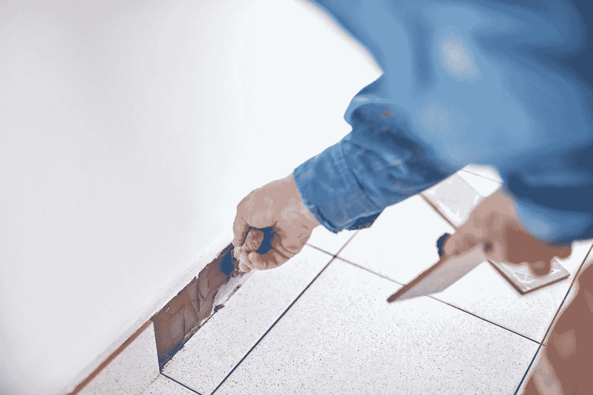Tips for Selecting the Right Tile Contractor