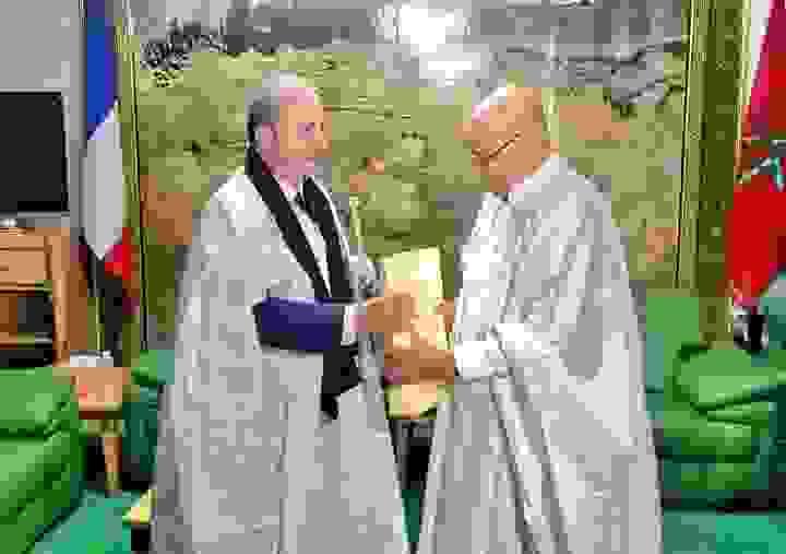 broken image