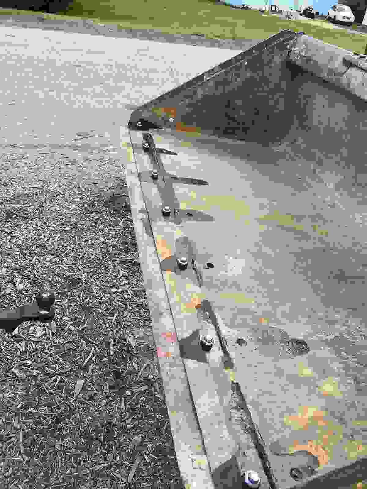 broken image