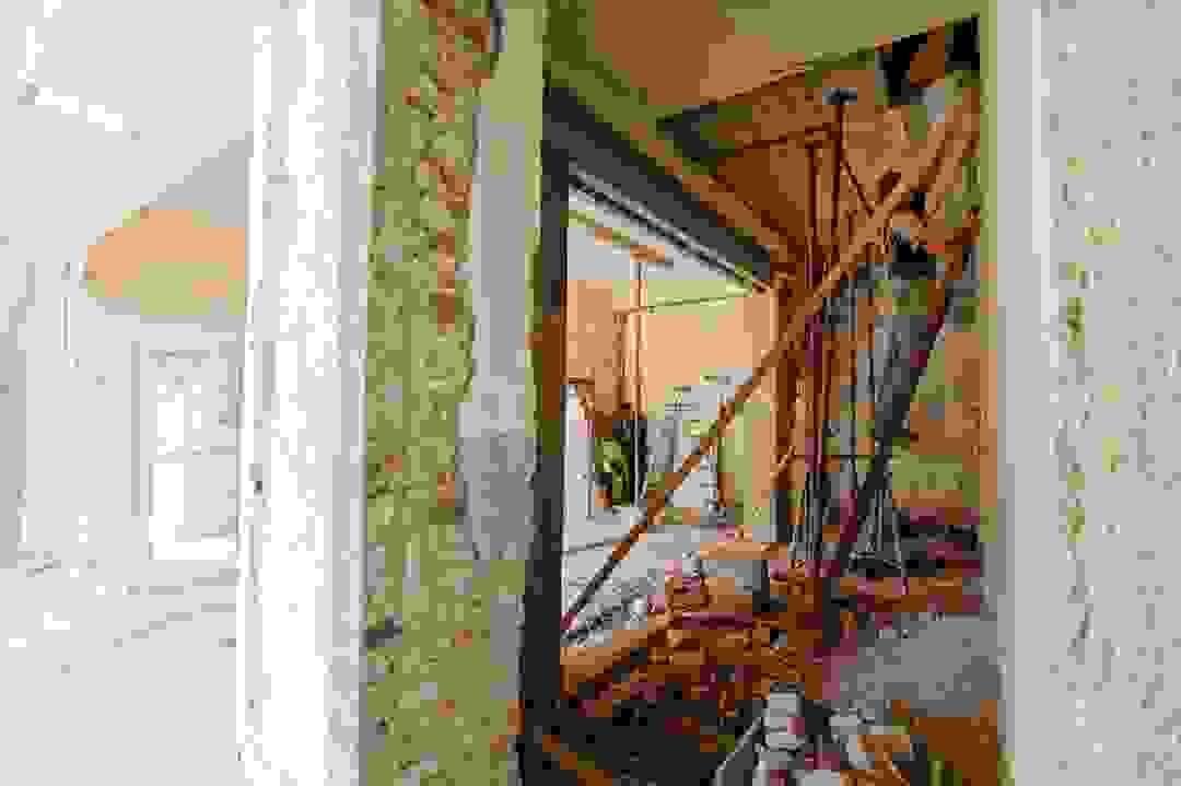 broken image