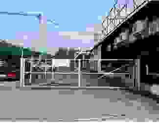 broken image