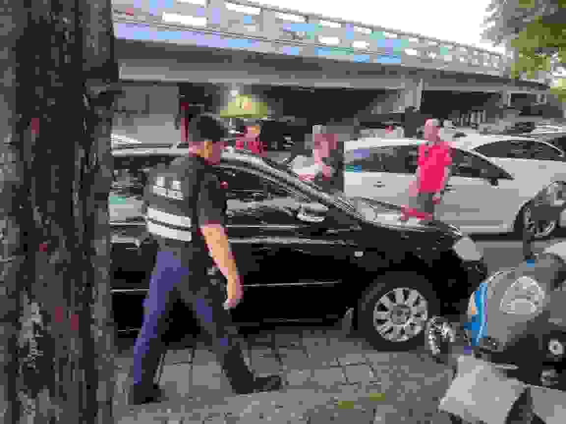 broken image