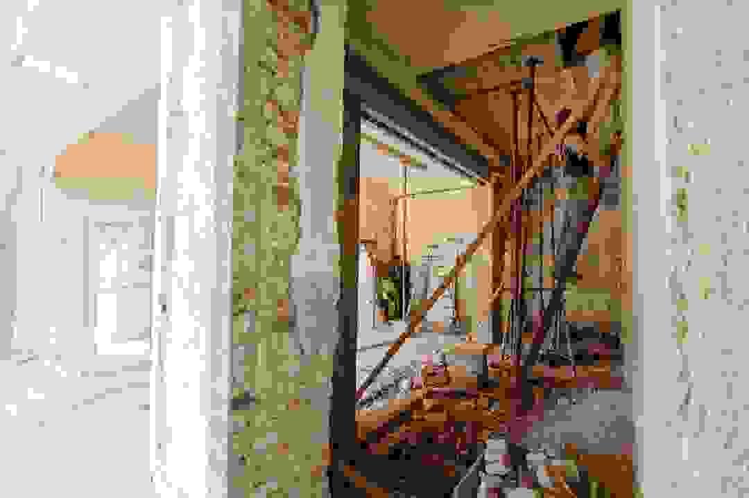 broken image