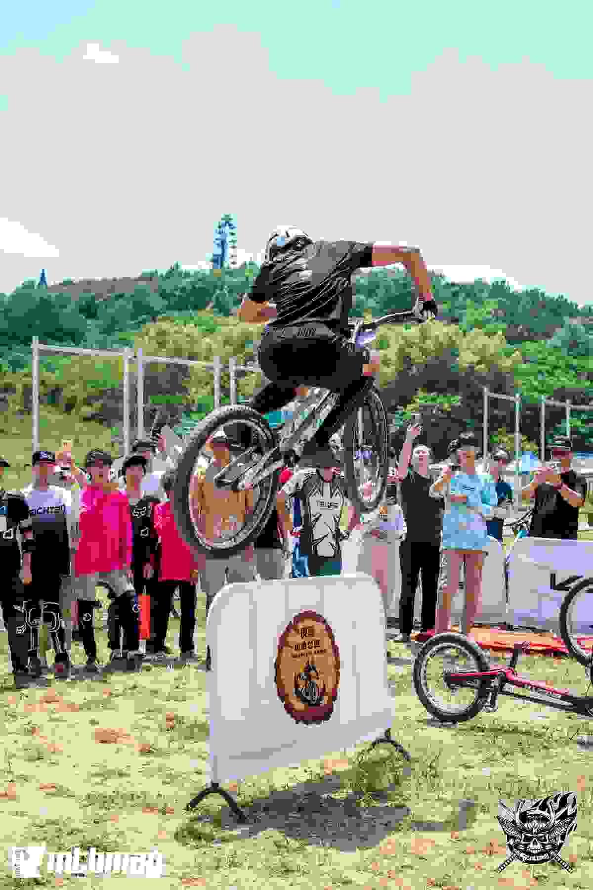 broken image