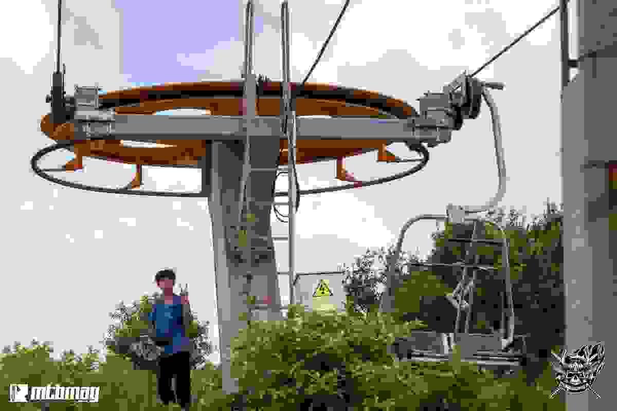 broken image