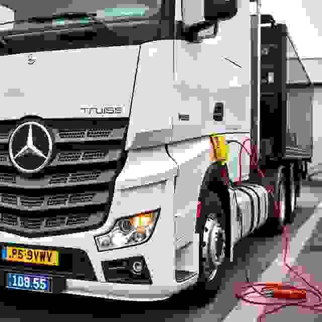Jumpstart HGV trucks