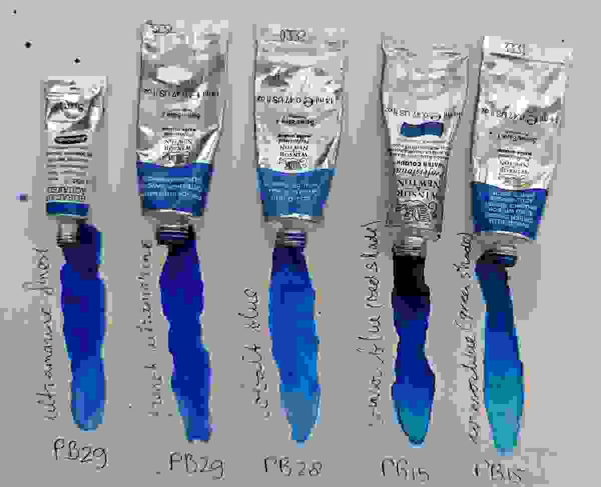 verschillende blauwe aquarelverf nummers