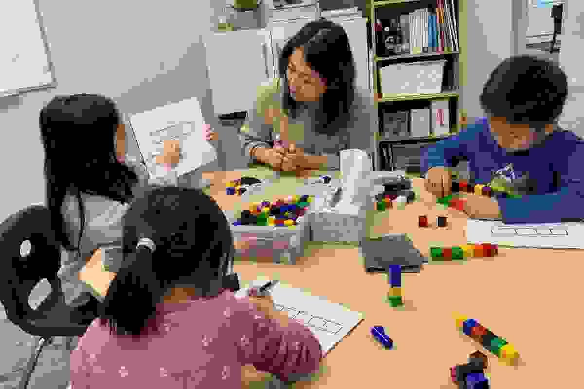 Our teacher team is composed of experienced educators dedicated to improving students' academic performance. professional teaching staff The courses we offer high-end after-school tutoring class Our teacher team is composed of experienced educators dedicated to improving students' academic performance. professional teaching staff The courses we offer high-end after-school tutoring class