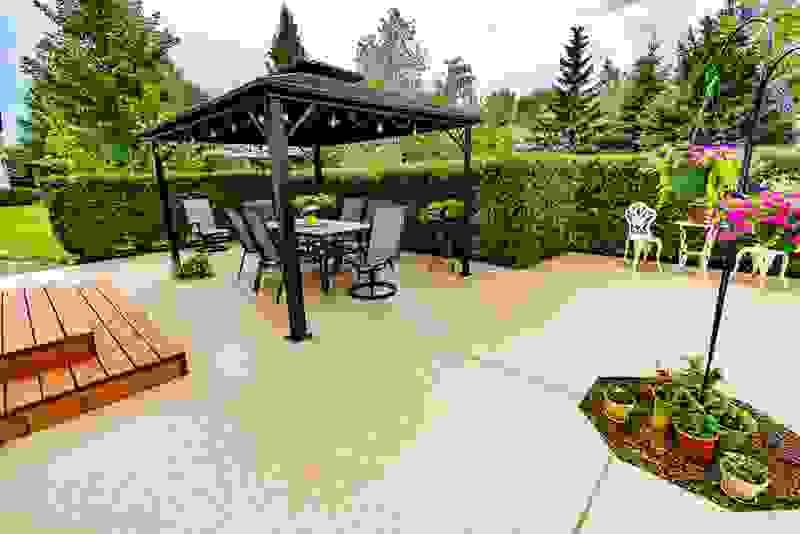 Concrete patio walkway design & construction
