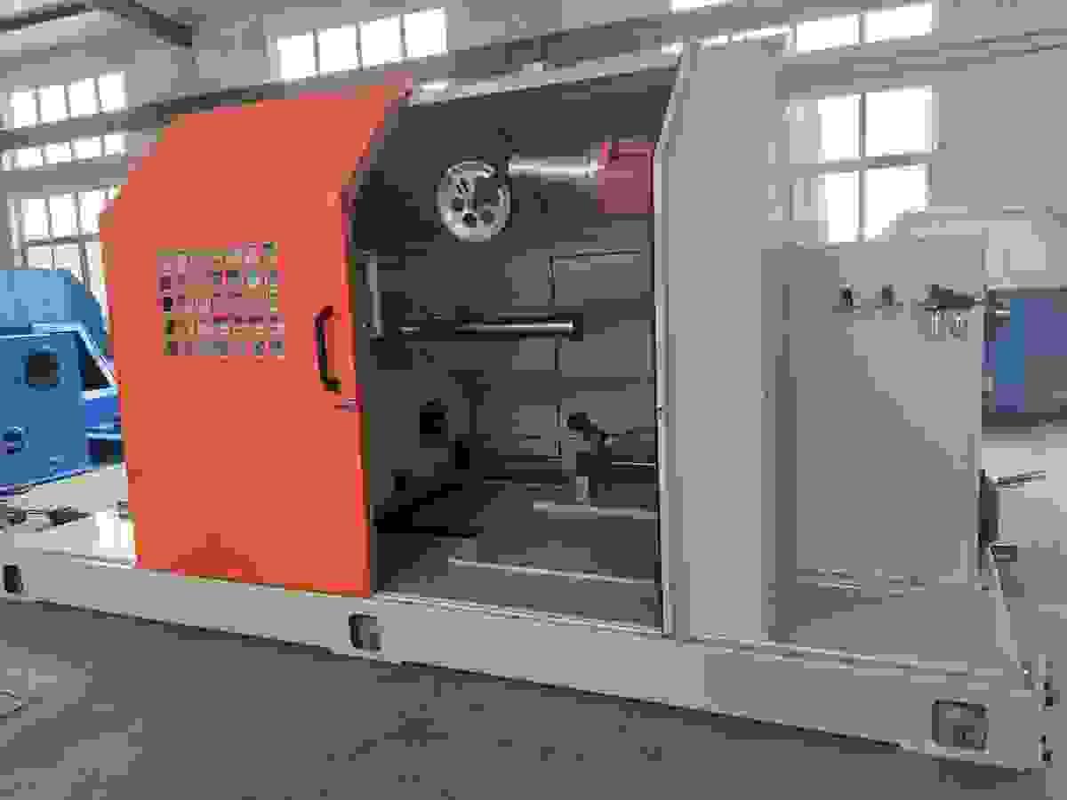 MÁQUINA DE TORÇÃO ÚNICA