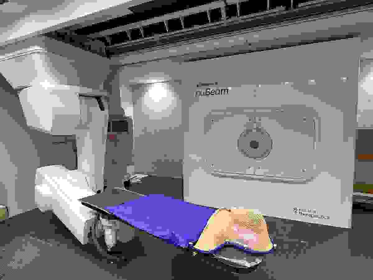 — Sato Kenichi "Thanks to CyberGene LP, I was able to receive medical care in Japan and I am very satisfied. There was professional support, and I was able to receive treatment with peace of mind." Our company specializes in providing medical services in Japan to wealthy individuals around the world. Introduction of inquiries for medical tourism that allows the wealthy around the world to receive Japanese medical care. The overall theme is white and gold. — Sato Kenichi "Thanks to CyberGene LP, I was able to receive medical care in Japan and I am very satisfied. There was professional support, and I was able to receive treatment with peace of mind." Our company specializes in providing medical services in Japan to wealthy individuals around the world. Introduction of inquiries for medical tourism that allows the wealthy around the world to receive Japanese medical care. The overall theme is white and gold.