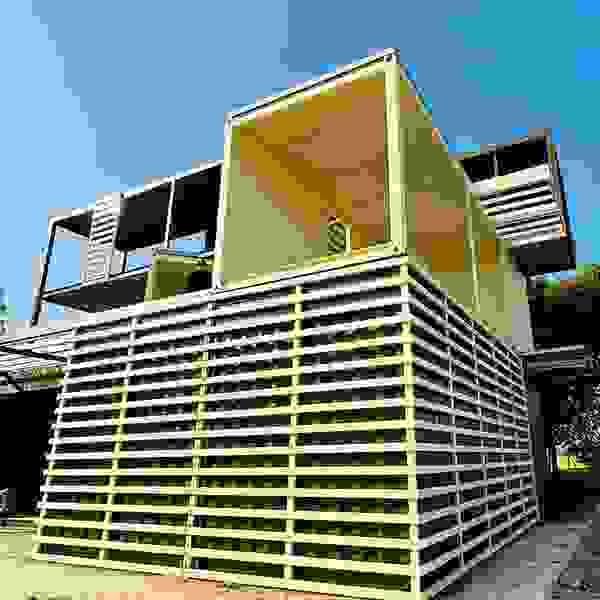 Arctic Tek se spécialise dans la gestion thermique, fournissant des systèmes de refroidissement compacts et efficaces pour diverses industries. Arctic Tek se spécialise dans la gestion thermique, fournissant des systèmes de refroidissement compacts et efficaces pour diverses industries.