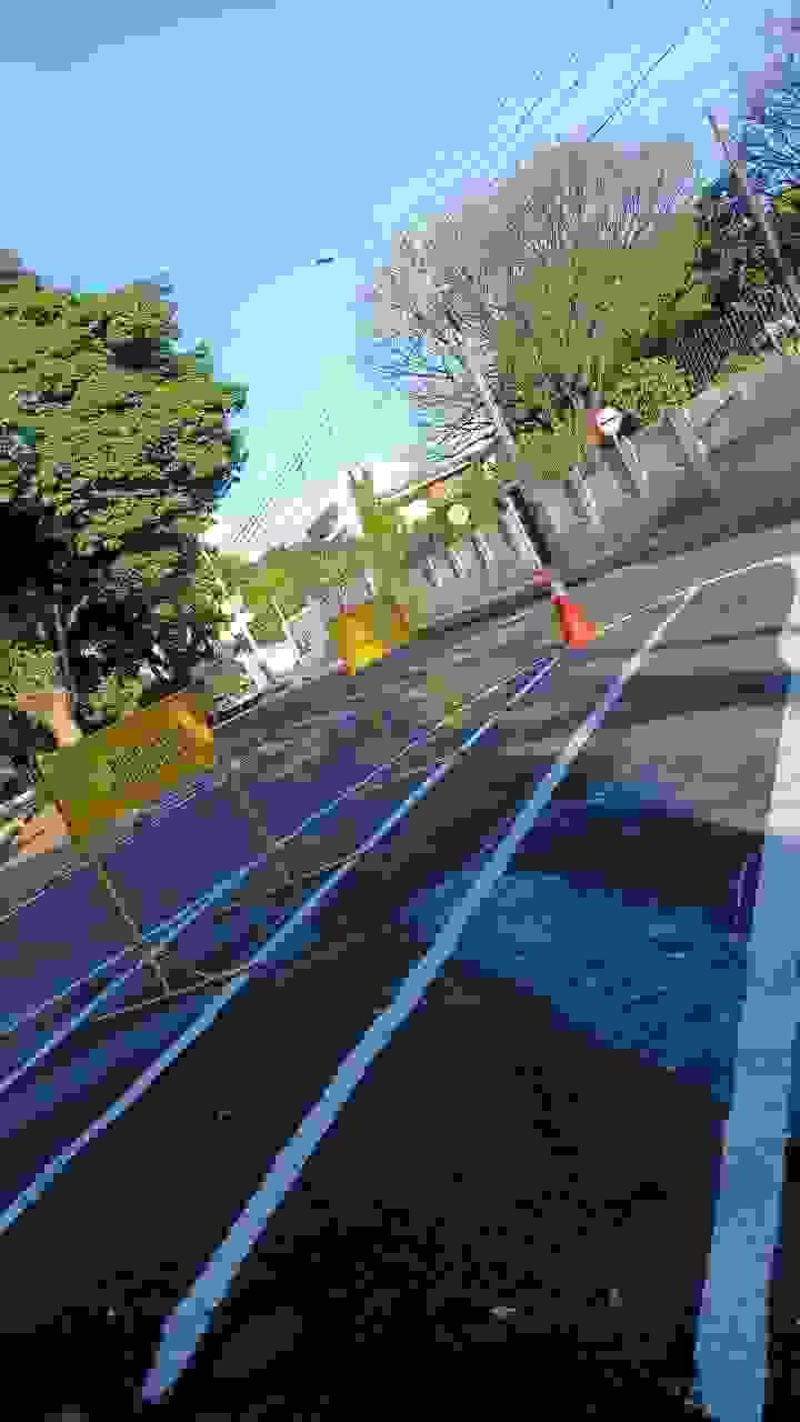 broken image