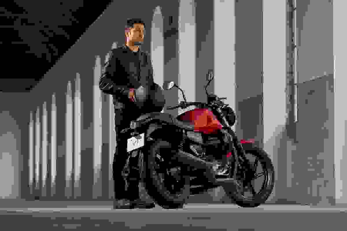 Guzzi V7